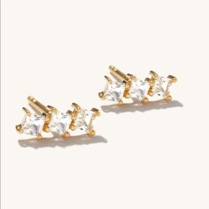 Mejuri 14K Gold Topaz Bar Studs